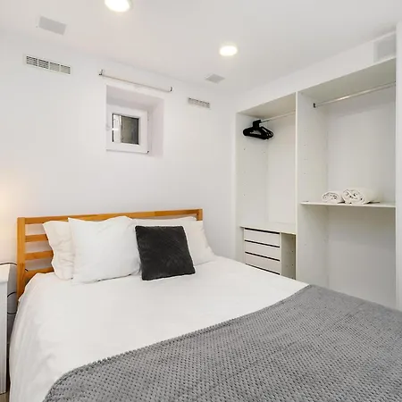 Charming Renovated Flat In Madragoa By Soulplaces Apartmán